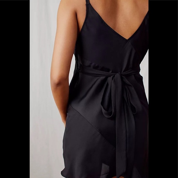 Free People New W Tags Deep V Silky Wrap Style Adjustable Dress Multiple Sizes - Picture 3 of 3